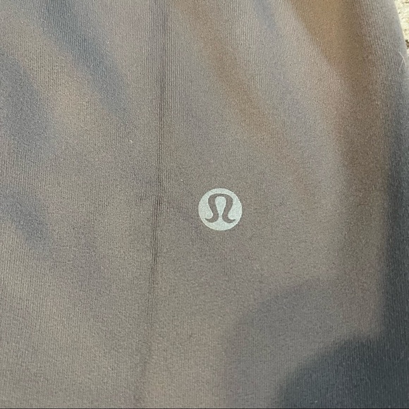 Lululemon Reversible Leggings Coral/Gray Size 6 EUC - Picture 9 of 11
